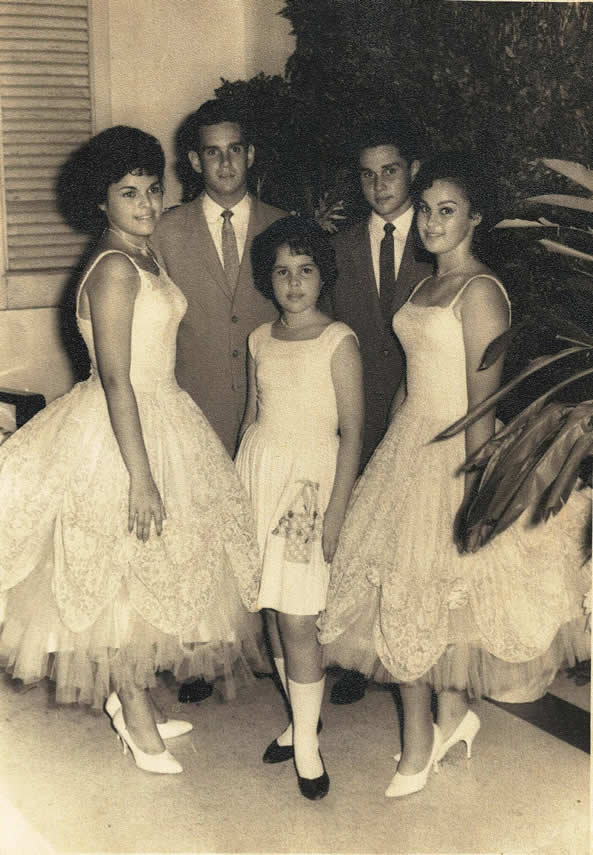 The last picture Cary's mother Mercedes took with Pepe, in June of 1964 before she and her family left Cuba. Mercedes is the girl to the left and Pepe is the tallest boy standing next to her.